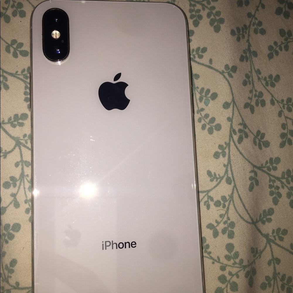 iPhone X